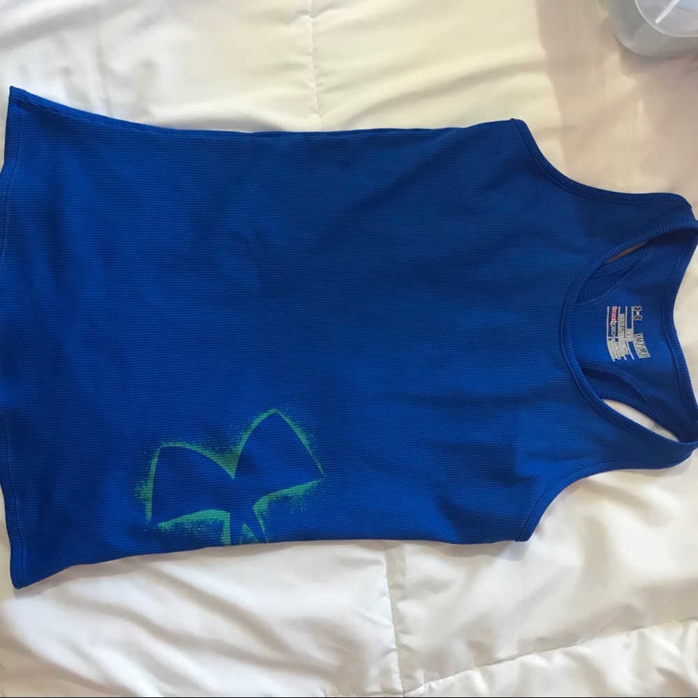 Sports top